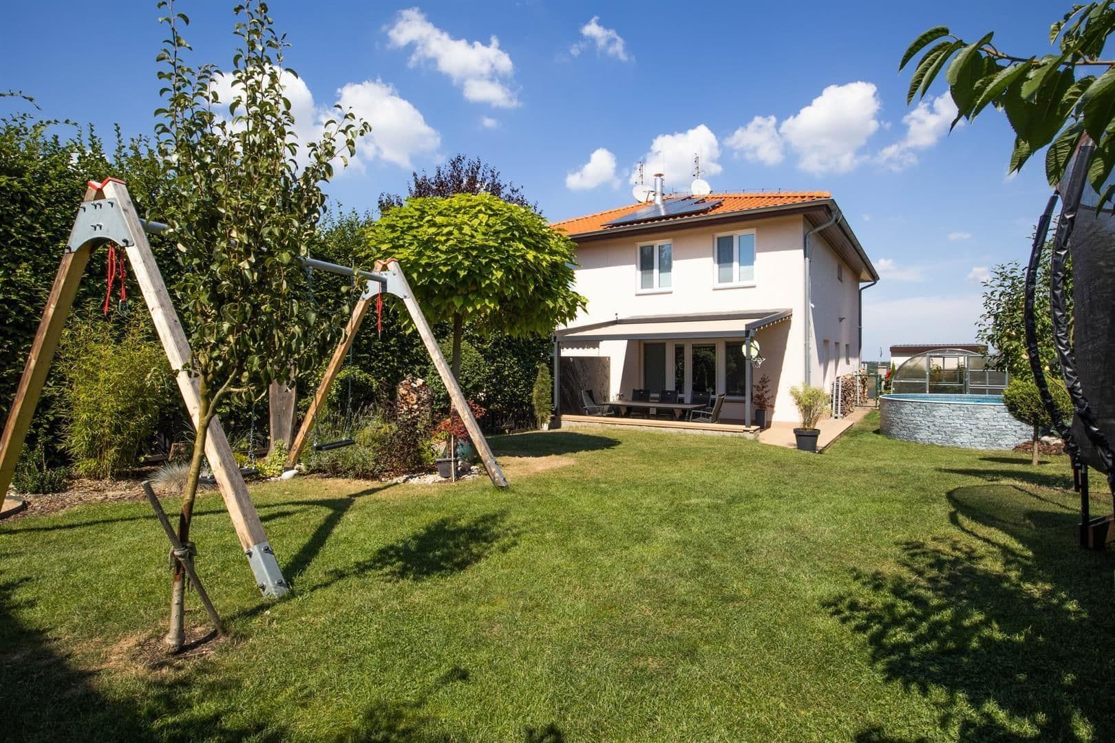 Prodej domu 113 m², pozemek 423 m², Kunratická, Jesenice, Středočeský kraj Prodej domu 113 m², pozemek 423 m², Kunratická, Jesenice, Středočeský kraj