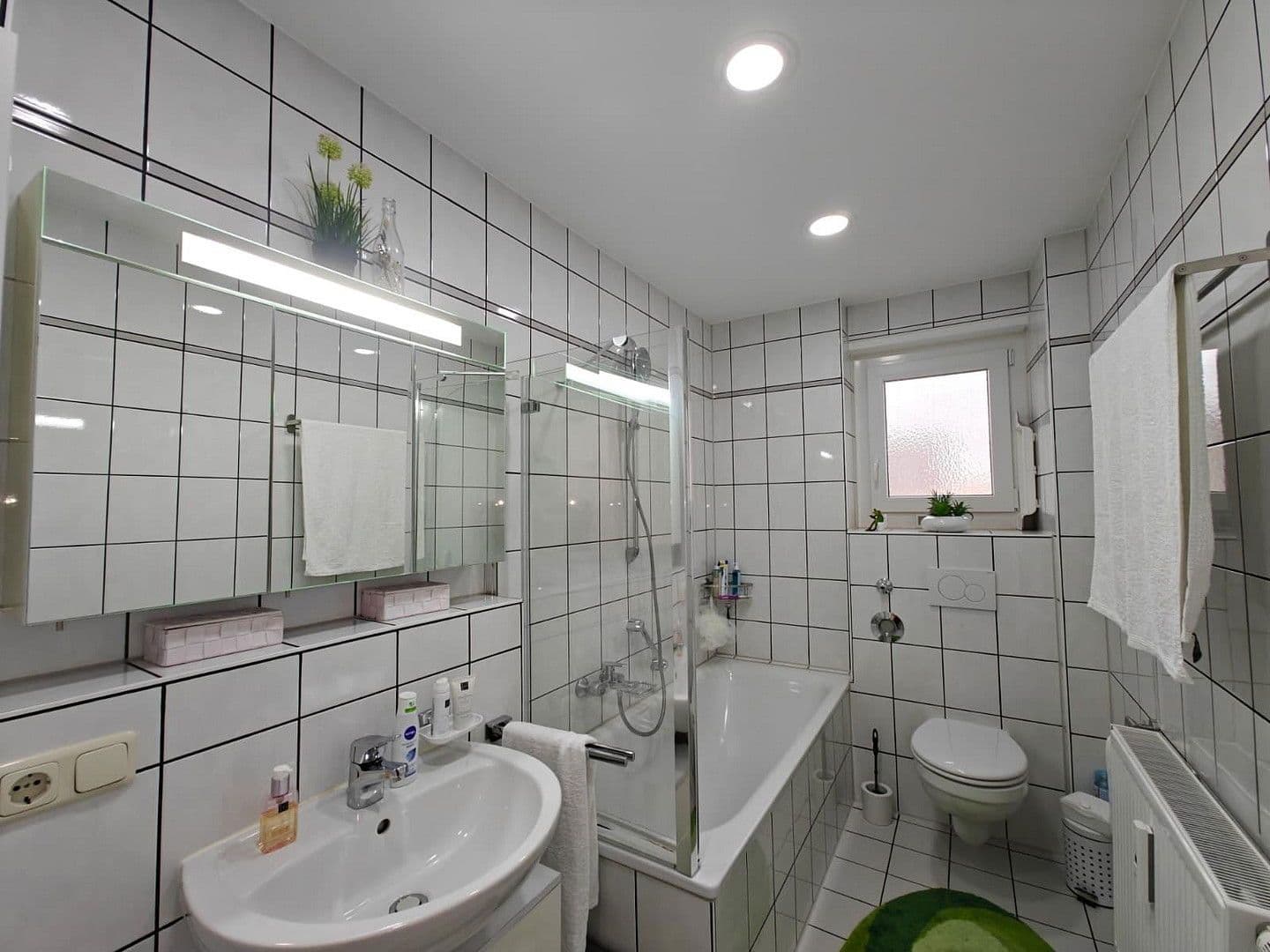 Pronájem bytu 3+1 77 m², Augsburg, Bavorsko Pronájem bytu 3+1 77 m², Augsburg, Bavorsko