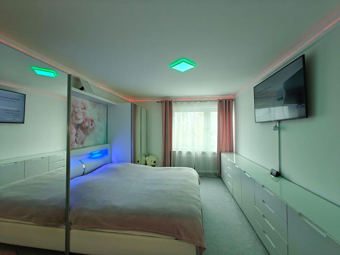 Pronájem bytu 3+1 77 m², Augsburg, Bavorsko Pronájem bytu 3+1 77 m², Augsburg, Bavorsko