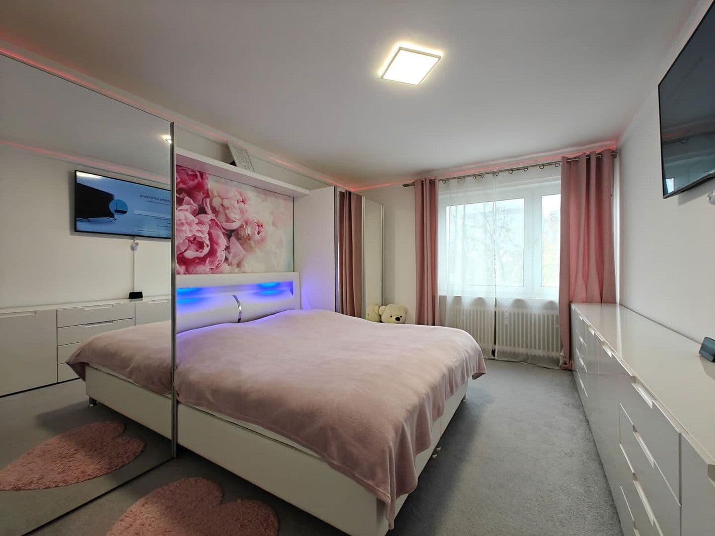 Pronájem bytu 3+1 77 m², Augsburg, Bavorsko Pronájem bytu 3+1 77 m², Augsburg, Bavorsko