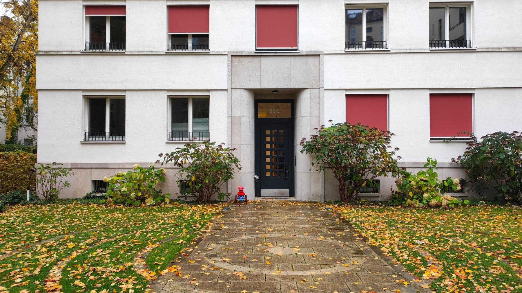 Pronájem bytu 4+1 134 m², Albrecht-Achilles-Str. 65c, Berlin, Berlín Pronájem bytu 4+1 134 m², Albrecht-Achilles-Str. 65c, Berlin, Berlín