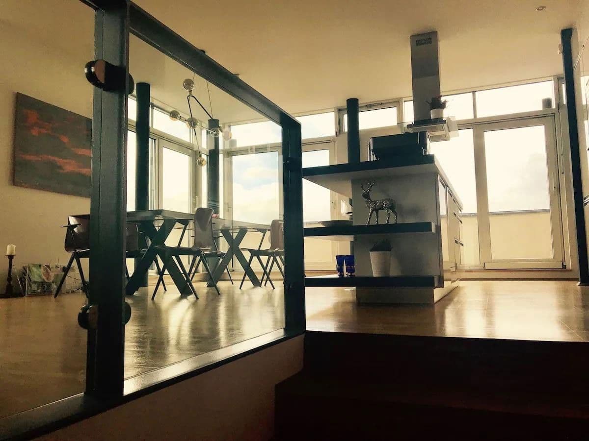 Pronájem bytu 3+1 139 m², Frankfurter Tor 4, Berlin, Berlín Pronájem bytu 3+1 139 m², Frankfurter Tor 4, Berlin, Berlín