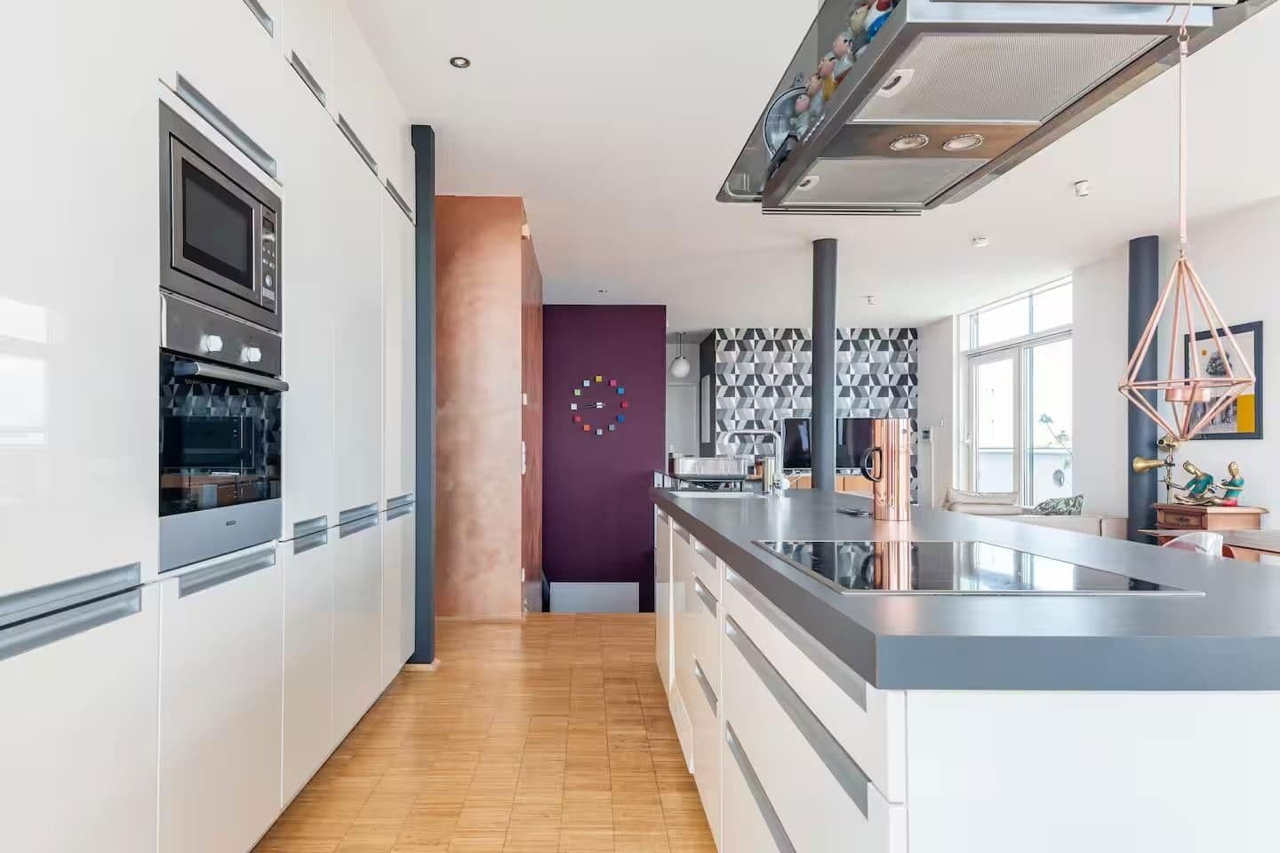 Pronájem bytu 3+1 139 m², Frankfurter Tor 4, Berlin, Berlín Pronájem bytu 3+1 139 m², Frankfurter Tor 4, Berlin, Berlín