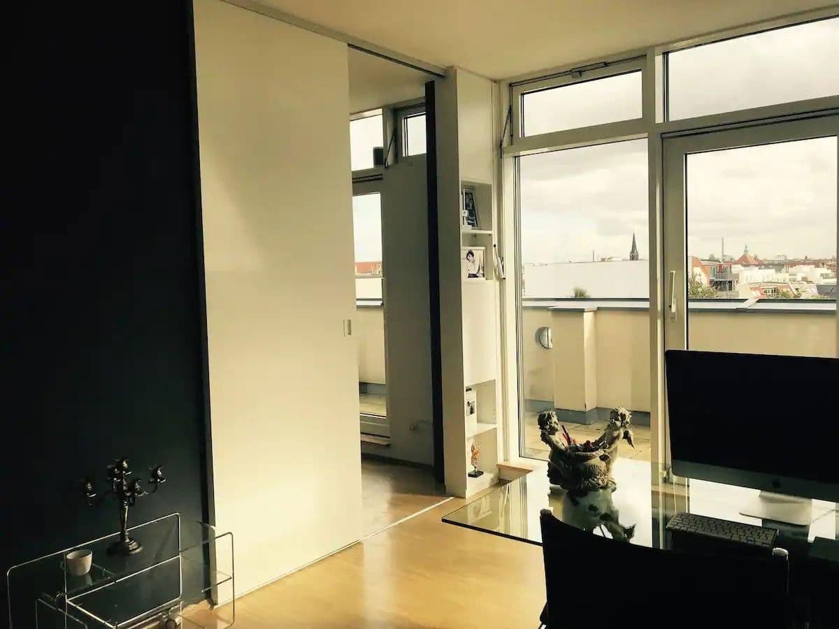 Pronájem bytu 3+1 139 m², Frankfurter Tor 4, Berlin, Berlín Pronájem bytu 3+1 139 m², Frankfurter Tor 4, Berlin, Berlín