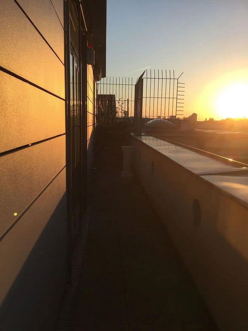 Pronájem bytu 3+1 139 m², Frankfurter Tor 4, Berlin, Berlín Pronájem bytu 3+1 139 m², Frankfurter Tor 4, Berlin, Berlín