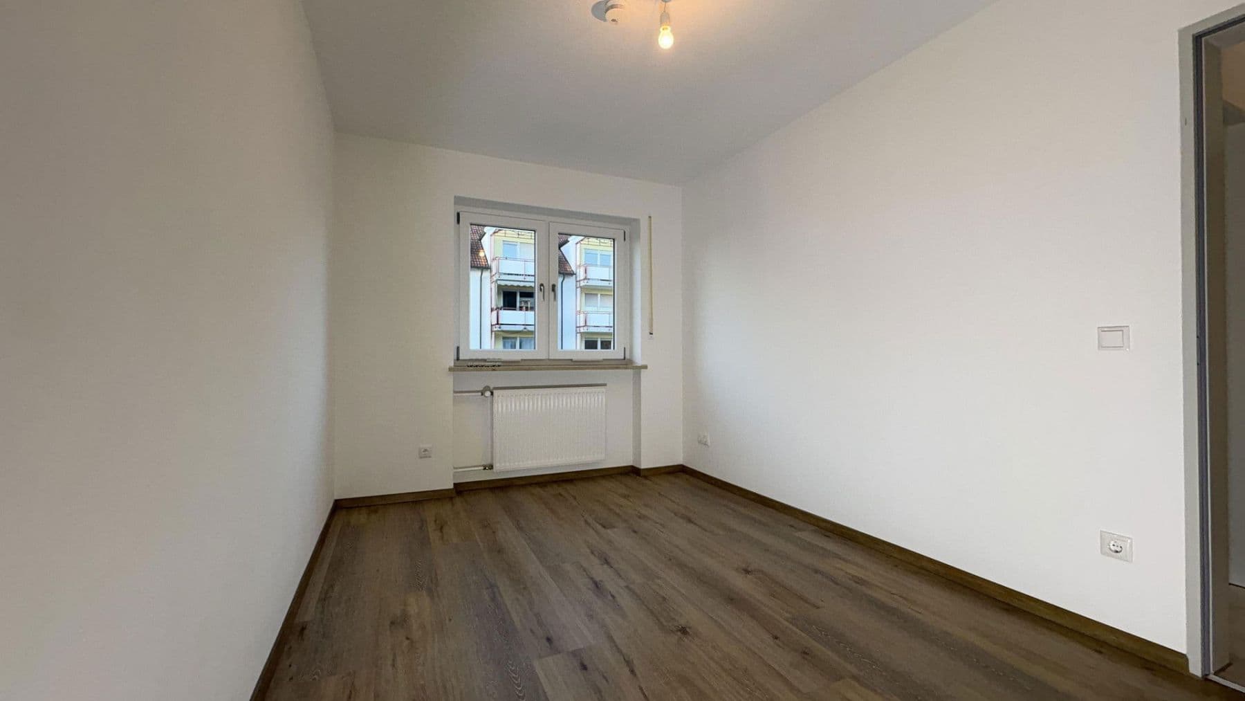 Pronájem bytu 3+1 85 m², Spitzwegstrasse 12, Mühldorf, Bavorsko Pronájem bytu 3+1 85 m², Spitzwegstrasse 12, Mühldorf, Bavorsko
