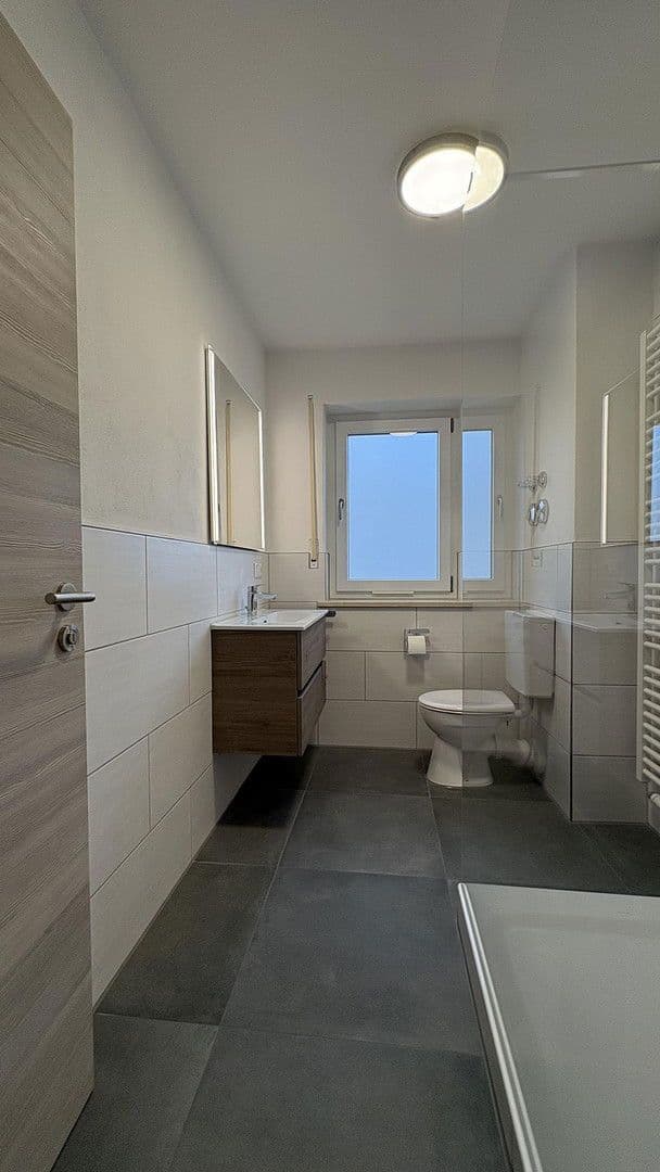 Pronájem bytu 3+1 85 m², Spitzwegstrasse 12, Mühldorf, Bavorsko Pronájem bytu 3+1 85 m², Spitzwegstrasse 12, Mühldorf, Bavorsko