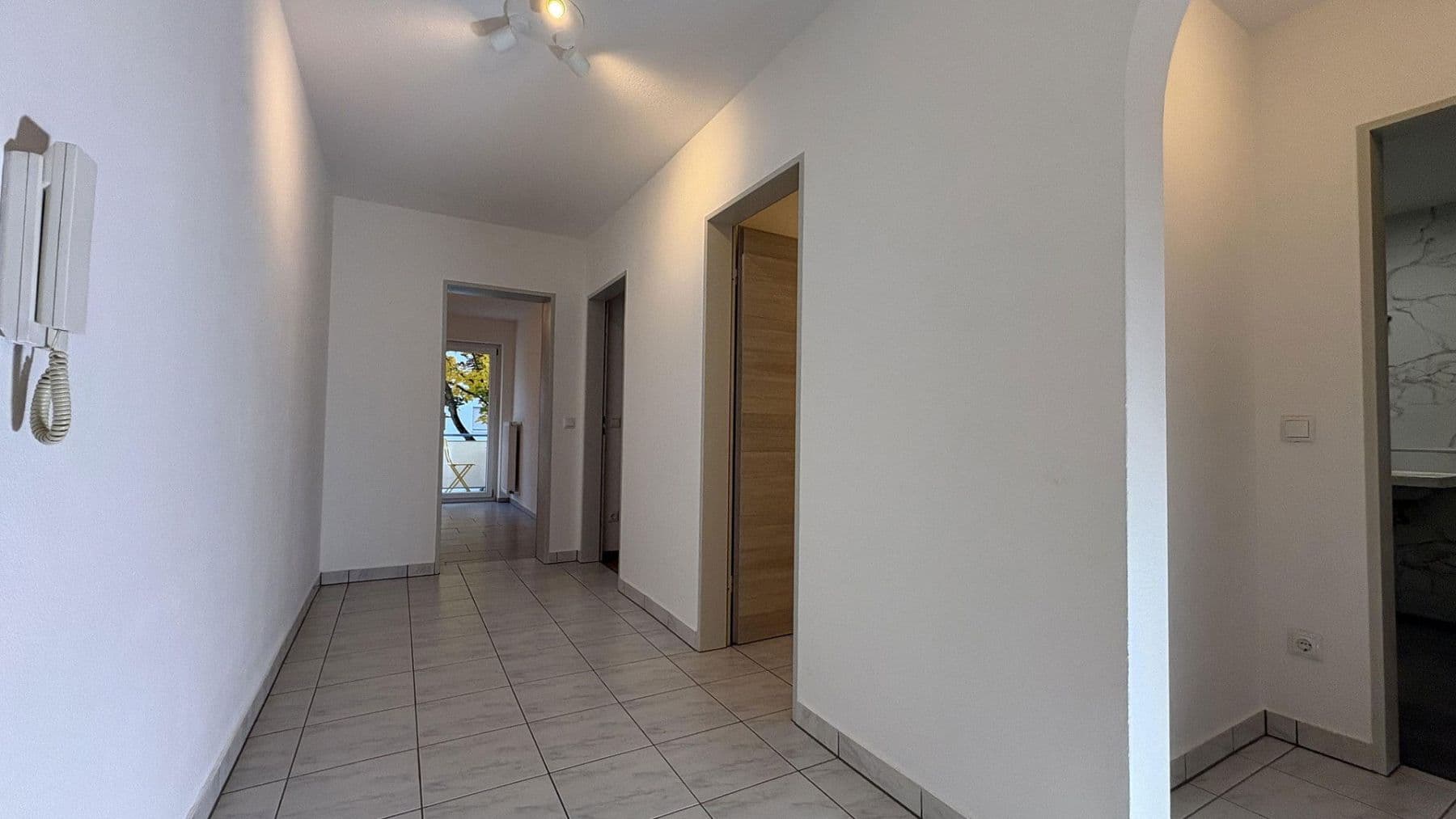 Pronájem bytu 3+1 85 m², Spitzwegstrasse 12, Mühldorf, Bavorsko Pronájem bytu 3+1 85 m², Spitzwegstrasse 12, Mühldorf, Bavorsko