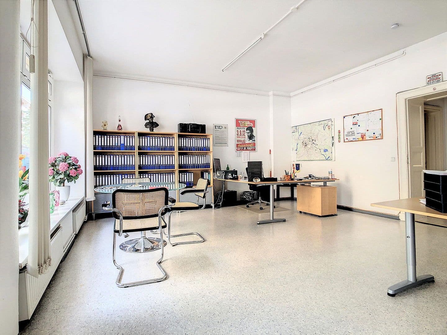 Prodej bytu 3+1 71 m², Rigaer Str. 12, Berlin, Berlín Prodej bytu 3+1 71 m², Rigaer Str. 12, Berlin, Berlín