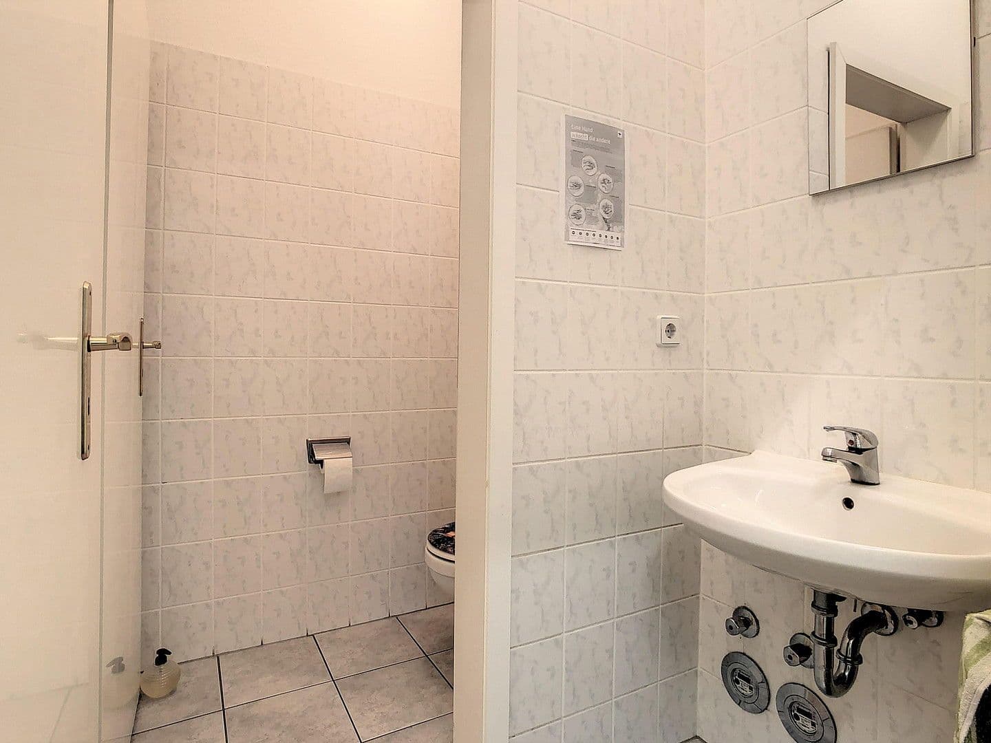 Prodej bytu 3+1 71 m², Rigaer Str. 12, Berlin, Berlín Prodej bytu 3+1 71 m², Rigaer Str. 12, Berlin, Berlín