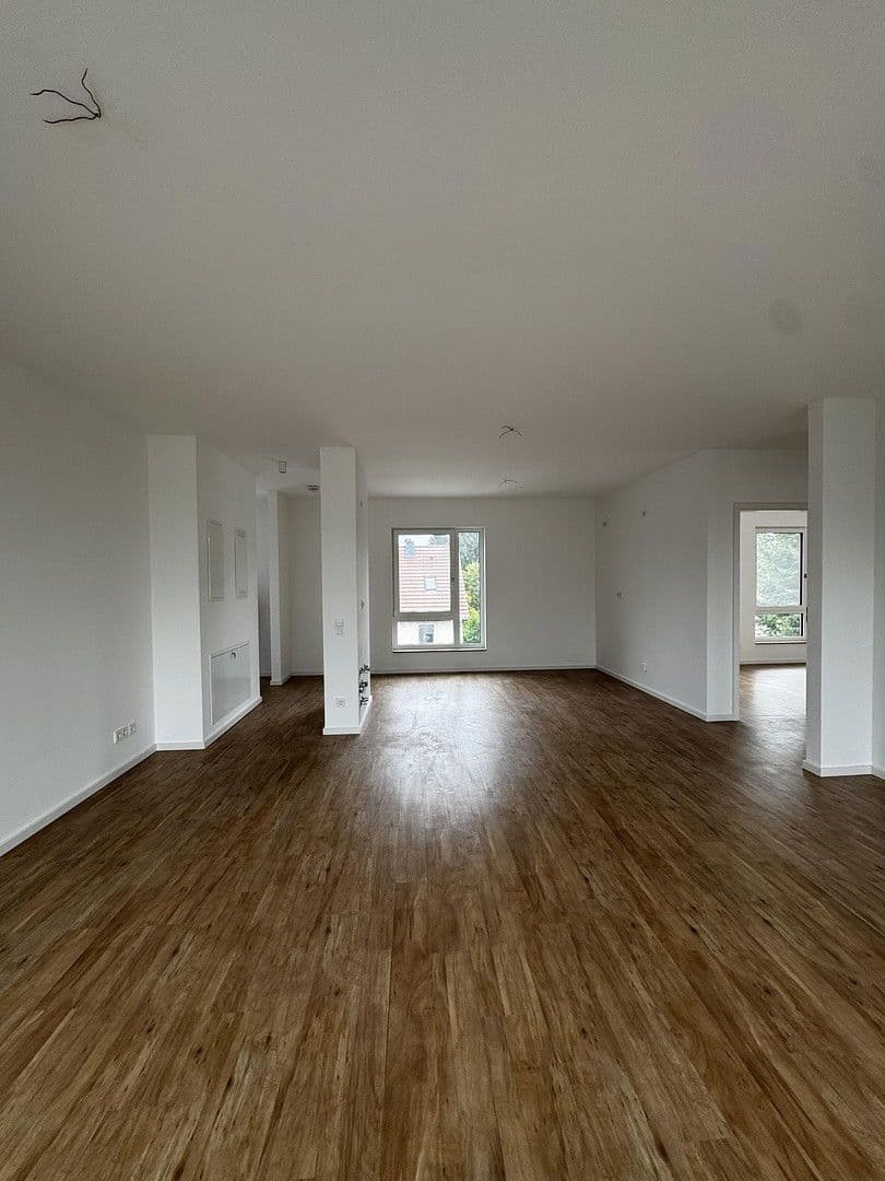 Pronájem bytu 3+1 97 m², Flakenstraße 24, Erkner, Braniborsko Pronájem bytu 3+1 97 m², Flakenstraße 24, Erkner, Braniborsko