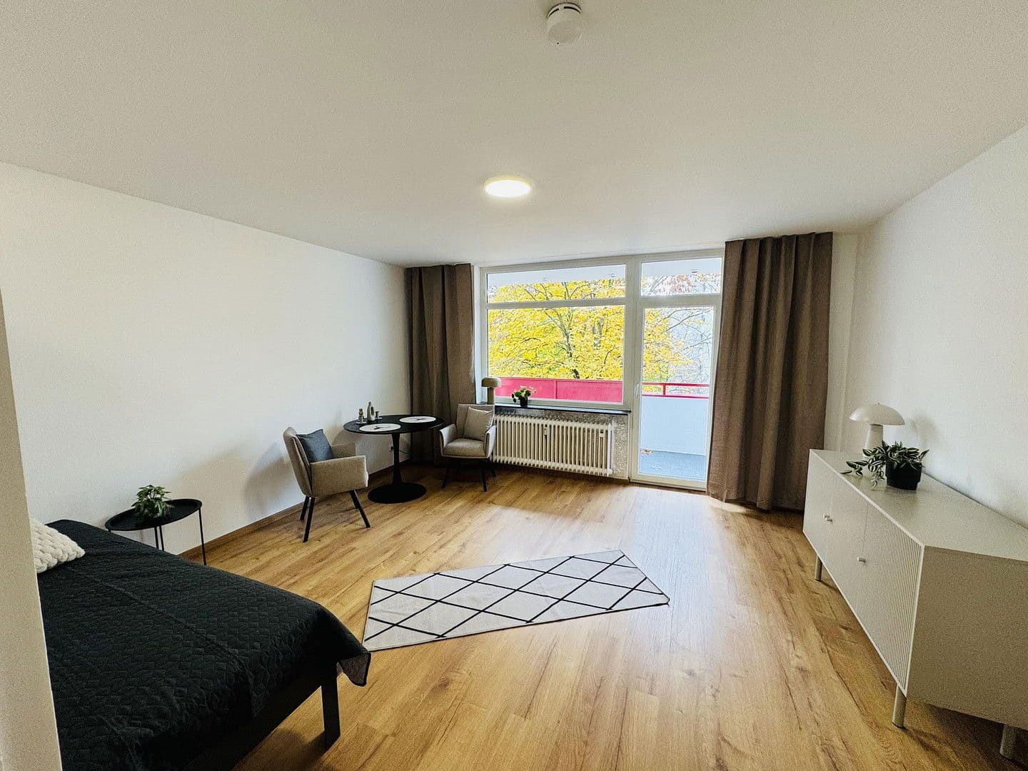 Pronájem bytu 1+1 40 m², Nürnberg, Bavorsko Pronájem bytu 1+1 40 m², Nürnberg, Bavorsko