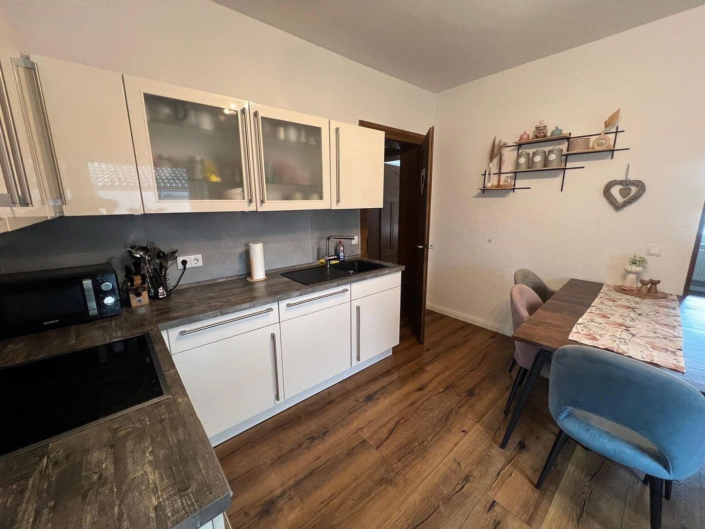 Prodej domu 210 m², pozemek 507 m², Blankenbergerstr. 87, Hennef (Sieg), Severní Porýní-Vestfálsko Prodej domu 210 m², pozemek 507 m², Blankenbergerstr. 87, Hennef (Sieg), Severní Porýní-Vestfálsko