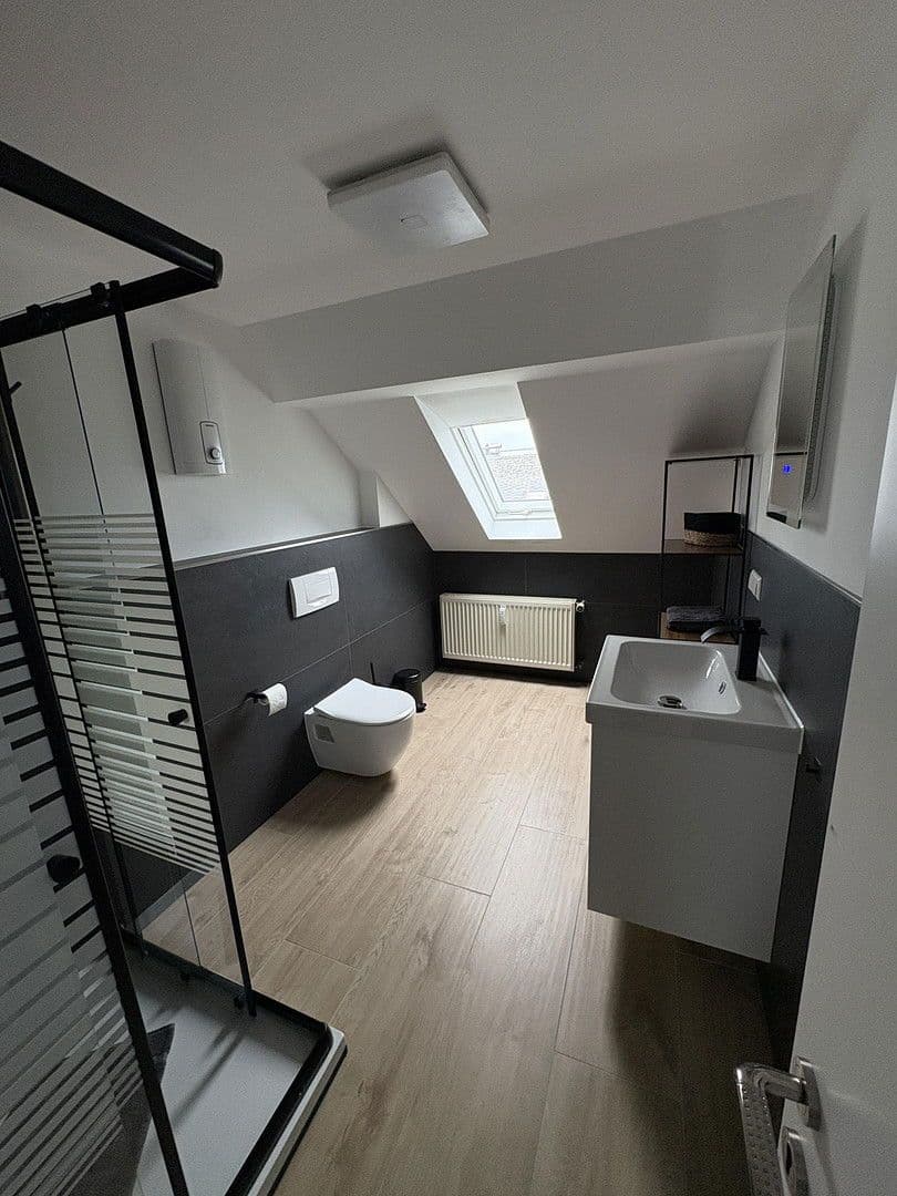 Prodej domu 320 m², pozemek 1.000 m², Mühlenweg 12, Oberwesel, Porýní-Falc Prodej domu 320 m², pozemek 1.000 m², Mühlenweg 12, Oberwesel, Porýní-Falc