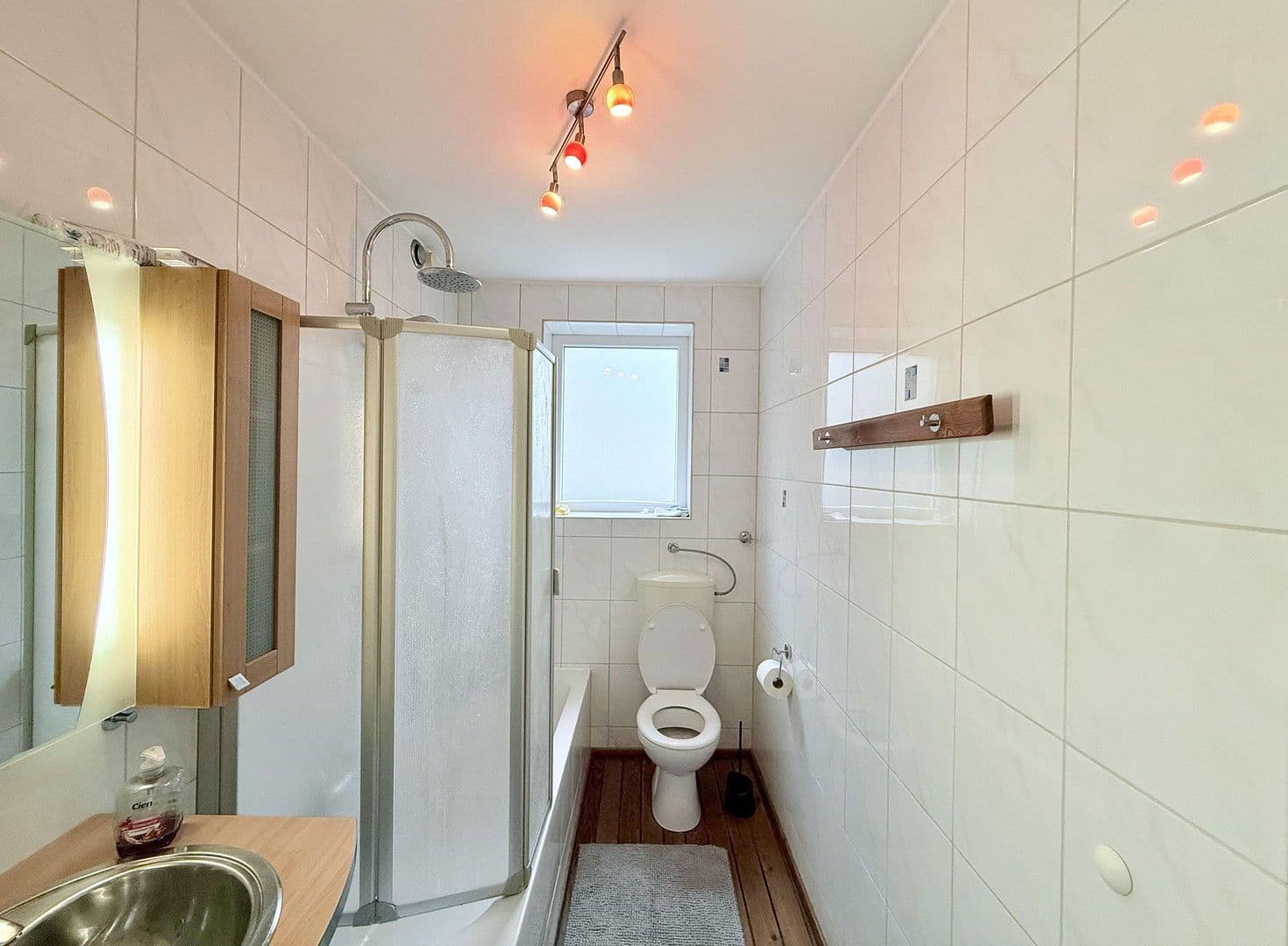 Pronájem bytu 12 m², Stuttgart, Bádensko-Württembersko Pronájem bytu 12 m², Stuttgart, Bádensko-Württembersko