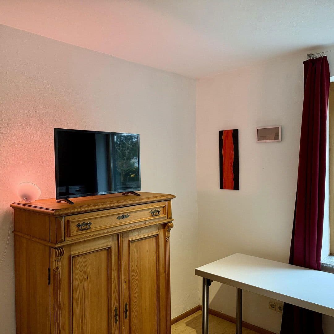 Pronájem bytu 12 m², Stuttgart, Bádensko-Württembersko Pronájem bytu 12 m², Stuttgart, Bádensko-Württembersko