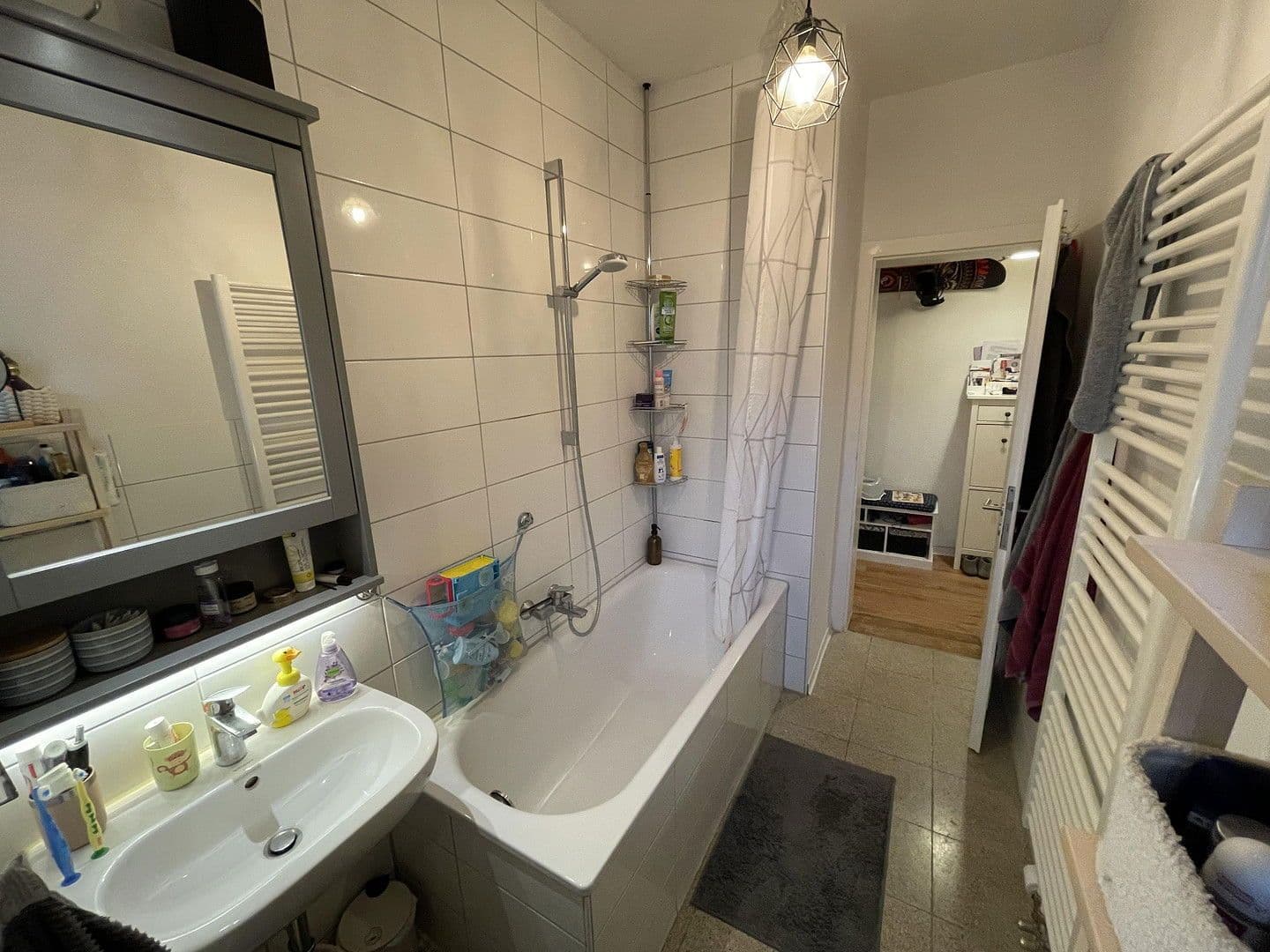 Pronájem bytu 3+1 102 m², Karl-Wilhelm-Str. 10, Karlsruhe, Bádensko-Württembersko Pronájem bytu 3+1 102 m², Karl-Wilhelm-Str. 10, Karlsruhe, Bádensko-Württembersko