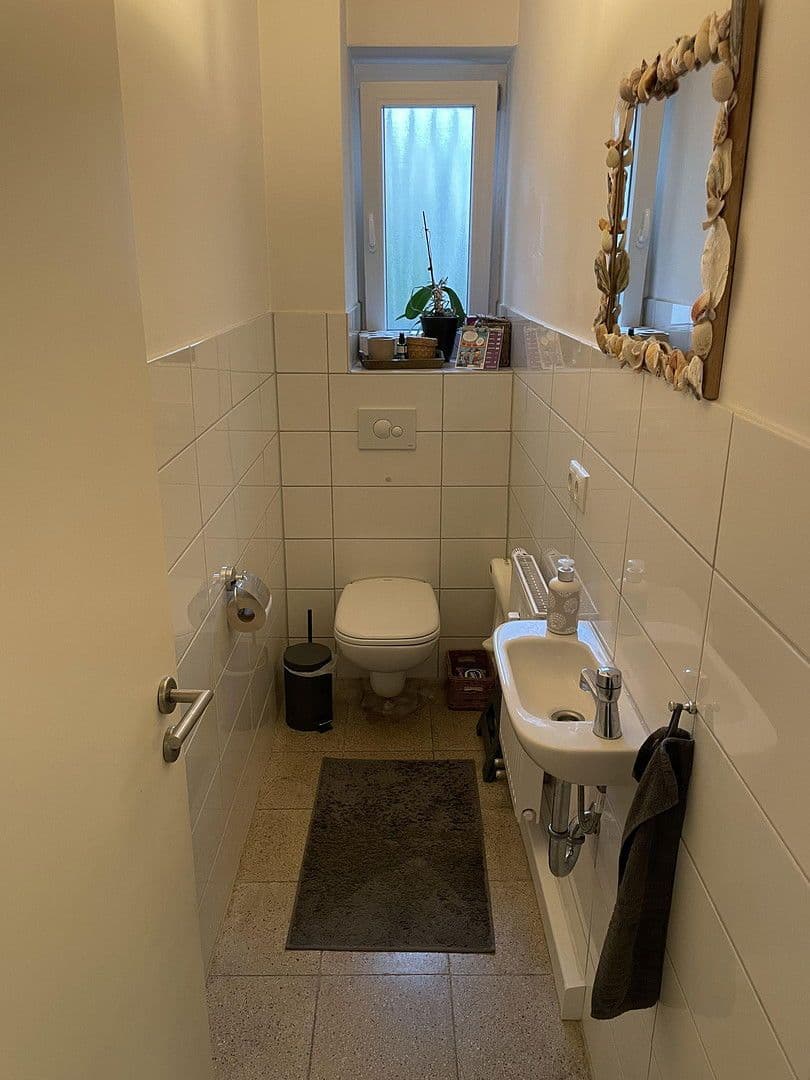 Pronájem bytu 3+1 102 m², Karl-Wilhelm-Str. 10, Karlsruhe, Bádensko-Württembersko Pronájem bytu 3+1 102 m², Karl-Wilhelm-Str. 10, Karlsruhe, Bádensko-Württembersko