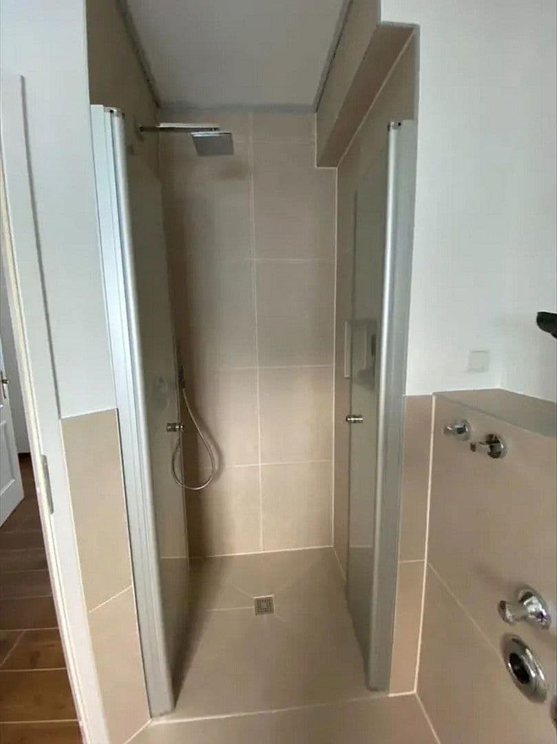 Pronájem bytu 2+1 72 m², Frankfurt am Main, Hessen Pronájem bytu 2+1 72 m², Frankfurt am Main, Hessen