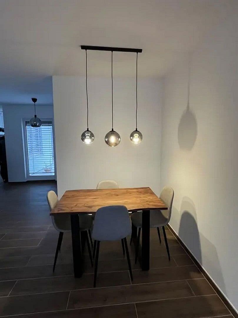 Pronájem bytu 2+1 72 m², Frankfurt am Main, Hessen Pronájem bytu 2+1 72 m², Frankfurt am Main, Hessen