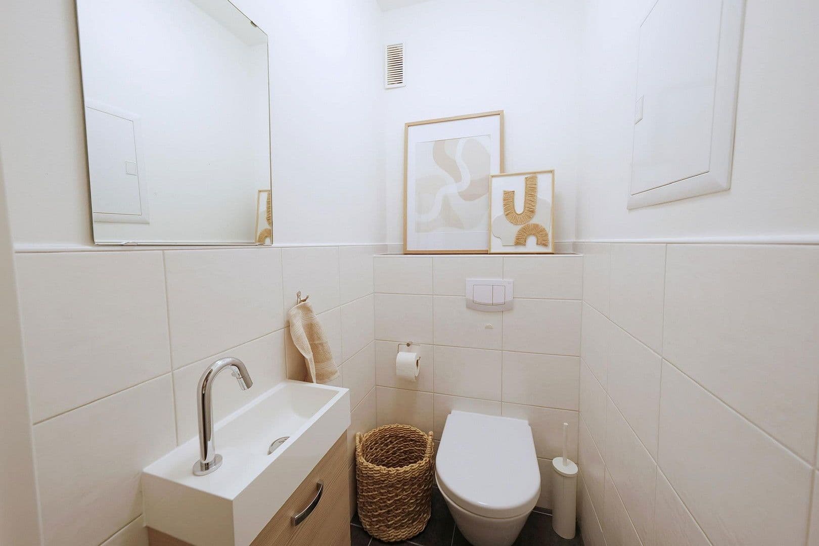 Prodej bytu 3+1 87 m², Schweinfurt, Bavorsko Prodej bytu 3+1 87 m², Schweinfurt, Bavorsko