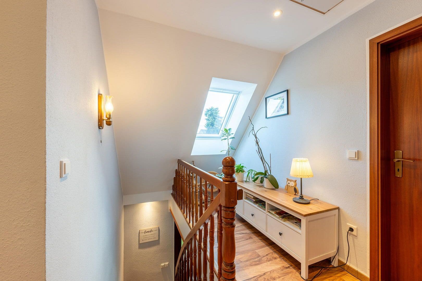 Prodej domu 273 m², pozemek 1.200 m², Oebisfelde-Weferlingen, Sasko-Anhaltsko Prodej domu 273 m², pozemek 1.200 m², Oebisfelde-Weferlingen, Sasko-Anhaltsko