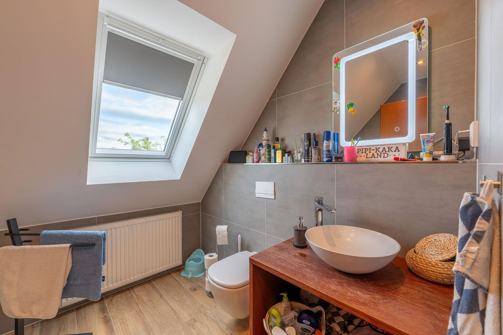 Prodej domu 273 m², pozemek 1.200 m², Oebisfelde-Weferlingen, Sasko-Anhaltsko Prodej domu 273 m², pozemek 1.200 m², Oebisfelde-Weferlingen, Sasko-Anhaltsko