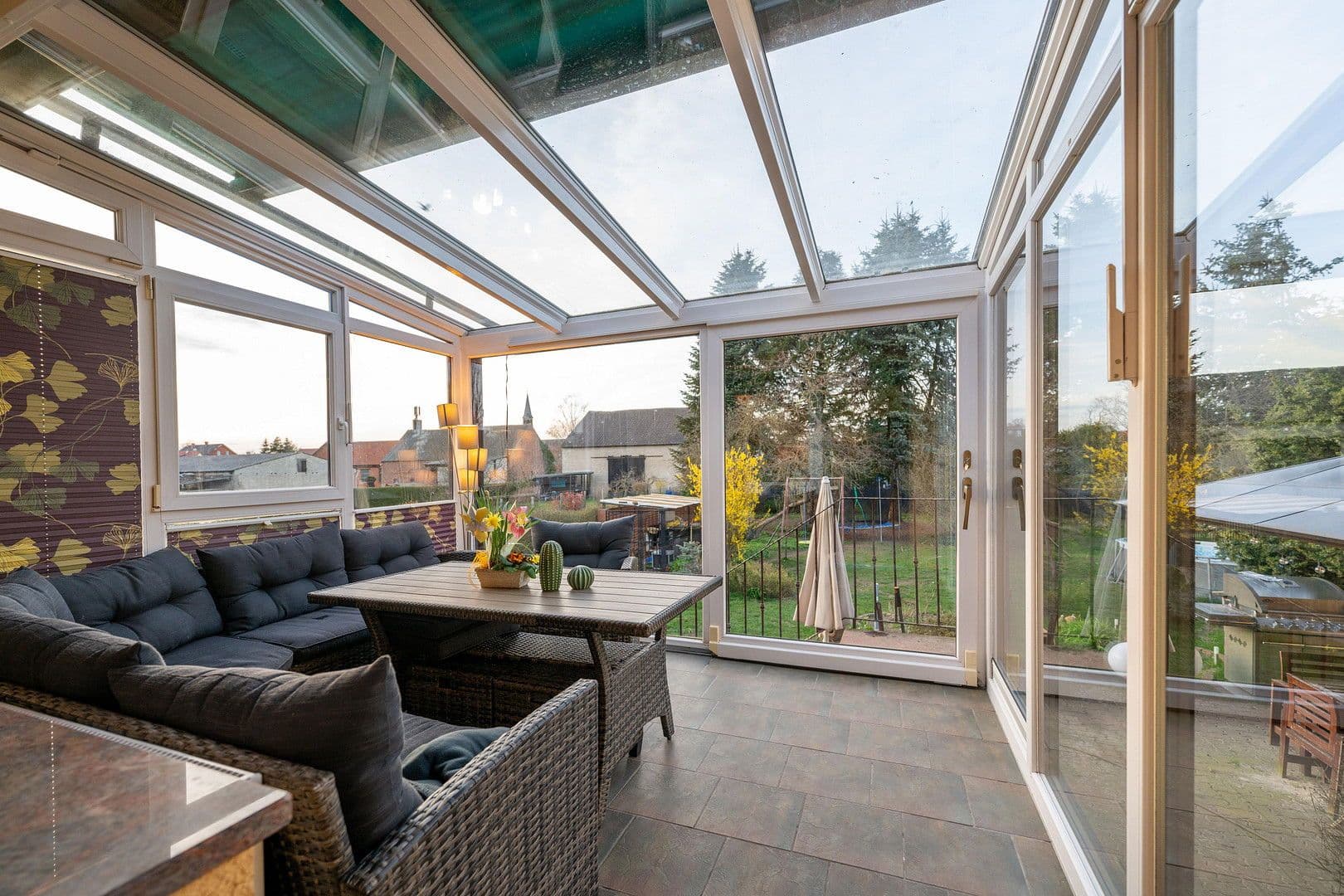 Prodej domu 273 m², pozemek 1.200 m², Oebisfelde-Weferlingen, Sasko-Anhaltsko Prodej domu 273 m², pozemek 1.200 m², Oebisfelde-Weferlingen, Sasko-Anhaltsko