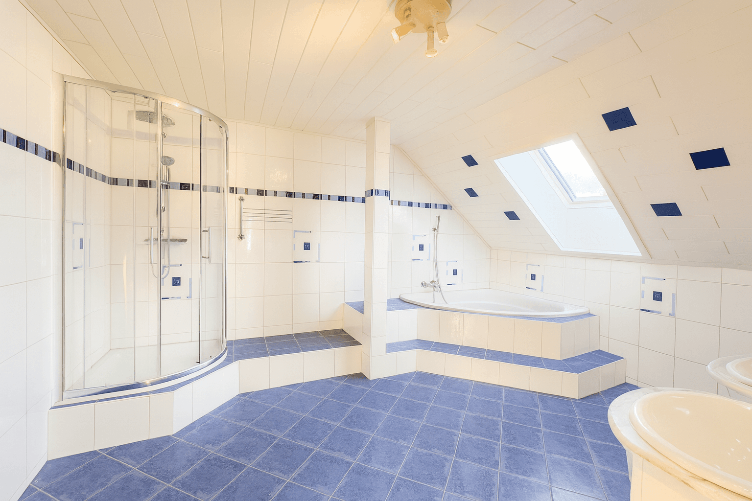 Prodej domu 204 m², pozemek 1.416 m², Günstalstrasse 29, Lockenhaus, Hradsko Prodej domu 204 m², pozemek 1.416 m², Günstalstrasse 29, Lockenhaus, Hradsko