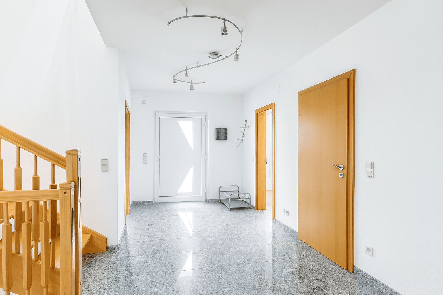 Prodej domu 204 m², pozemek 1.416 m², Günstalstrasse 29, Lockenhaus, Hradsko Prodej domu 204 m², pozemek 1.416 m², Günstalstrasse 29, Lockenhaus, Hradsko