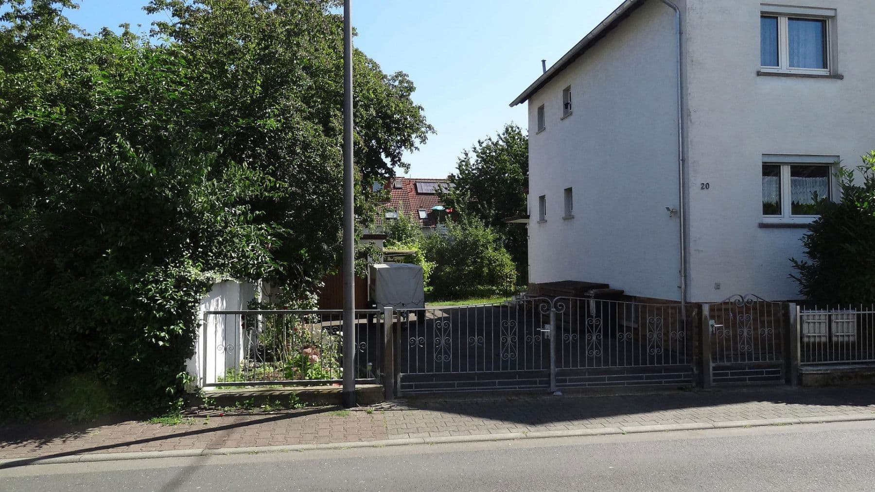 Prodej domu 216 m², pozemek 963 m², Oberer Kirchwiesenweg 20, Frankfurt am Main, Nieder-Eschbach, Hessen Prodej domu 216 m², pozemek 963 m², Oberer Kirchwiesenweg 20, Frankfurt am Main, Nieder-Eschbach, Hessen