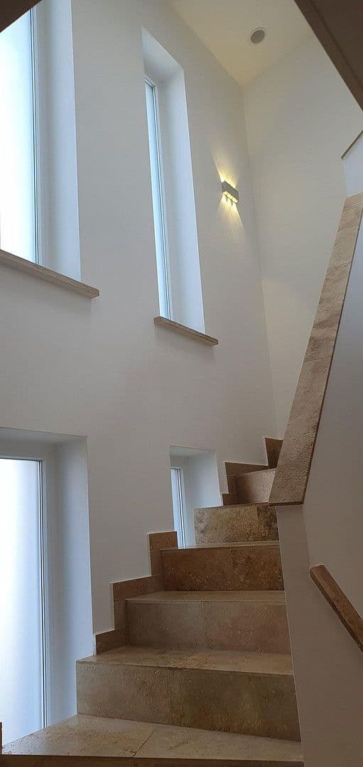 Pronájem domu 155 m², pozemek 300 m², Am kollergang 4, Nittendorf, Bavorsko Pronájem domu 155 m², pozemek 300 m², Am kollergang 4, Nittendorf, Bavorsko