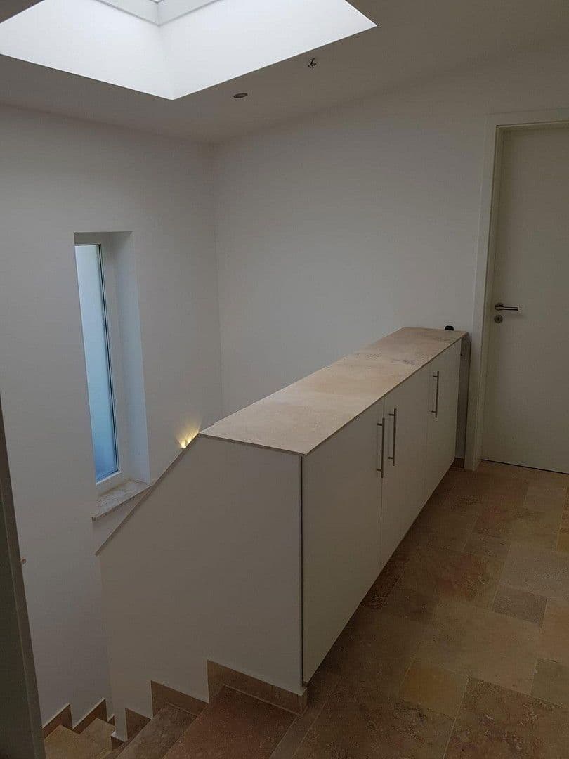 Pronájem domu 155 m², pozemek 300 m², Am kollergang 4, Nittendorf, Bavorsko Pronájem domu 155 m², pozemek 300 m², Am kollergang 4, Nittendorf, Bavorsko