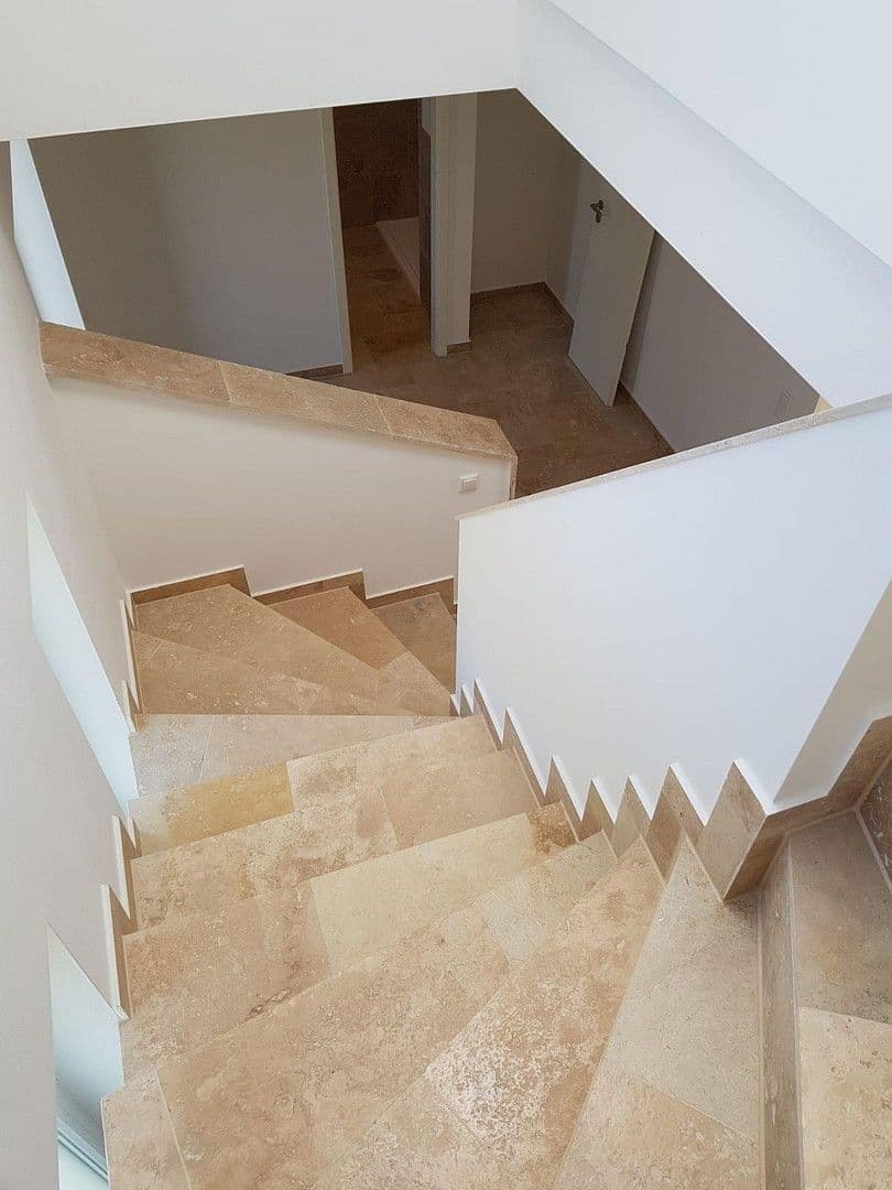 Pronájem domu 155 m², pozemek 300 m², Am kollergang 4, Nittendorf, Bavorsko Pronájem domu 155 m², pozemek 300 m², Am kollergang 4, Nittendorf, Bavorsko