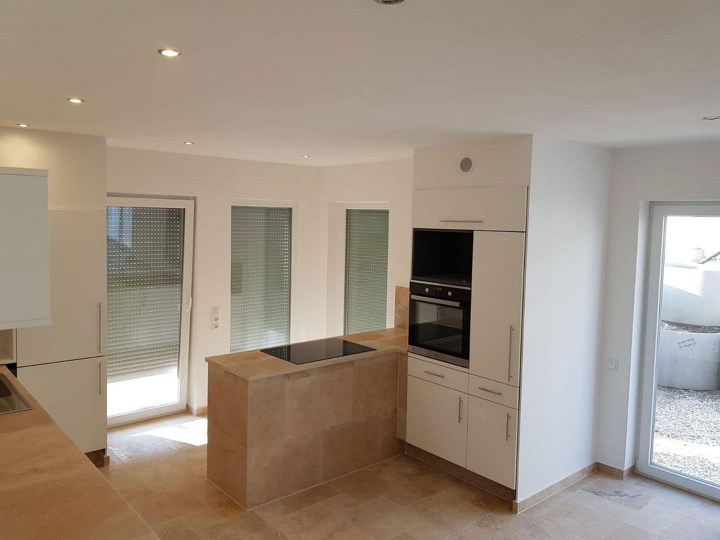 Pronájem domu 155 m², pozemek 300 m², Am kollergang 4, Nittendorf, Bavorsko Pronájem domu 155 m², pozemek 300 m², Am kollergang 4, Nittendorf, Bavorsko