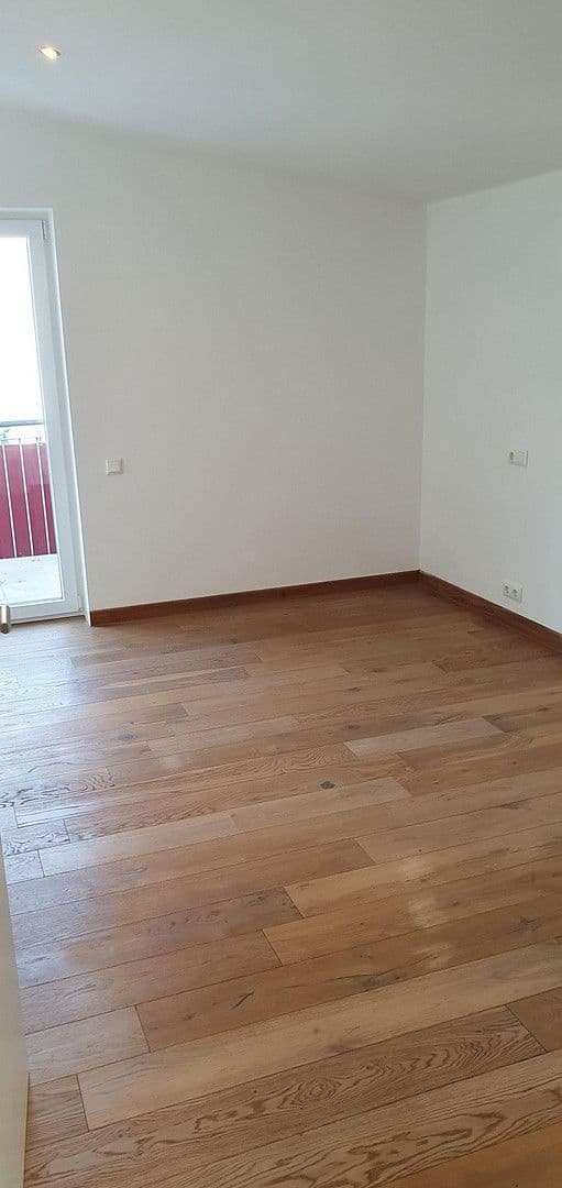 Pronájem domu 155 m², pozemek 300 m², Am kollergang 4, Nittendorf, Bavorsko Pronájem domu 155 m², pozemek 300 m², Am kollergang 4, Nittendorf, Bavorsko