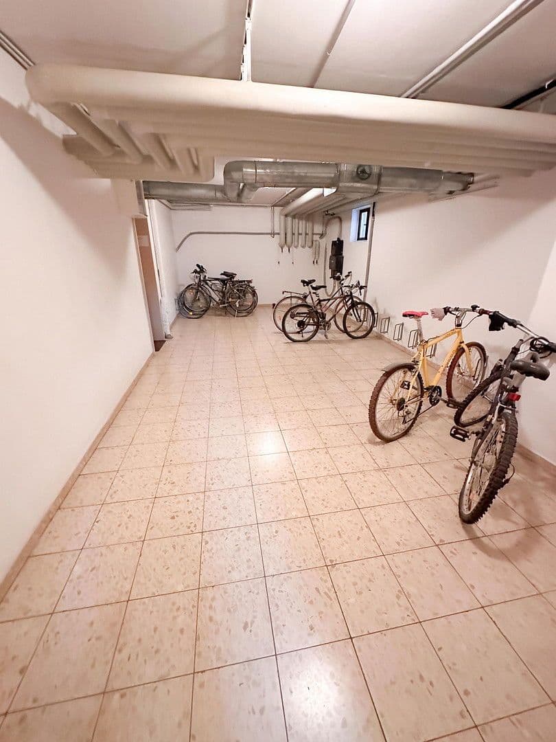 Prodej bytu 4+1 90 m², Gymnasiumstraße 10, Filderstadt, Bádensko-Württembersko Prodej bytu 4+1 90 m², Gymnasiumstraße 10, Filderstadt, Bádensko-Württembersko