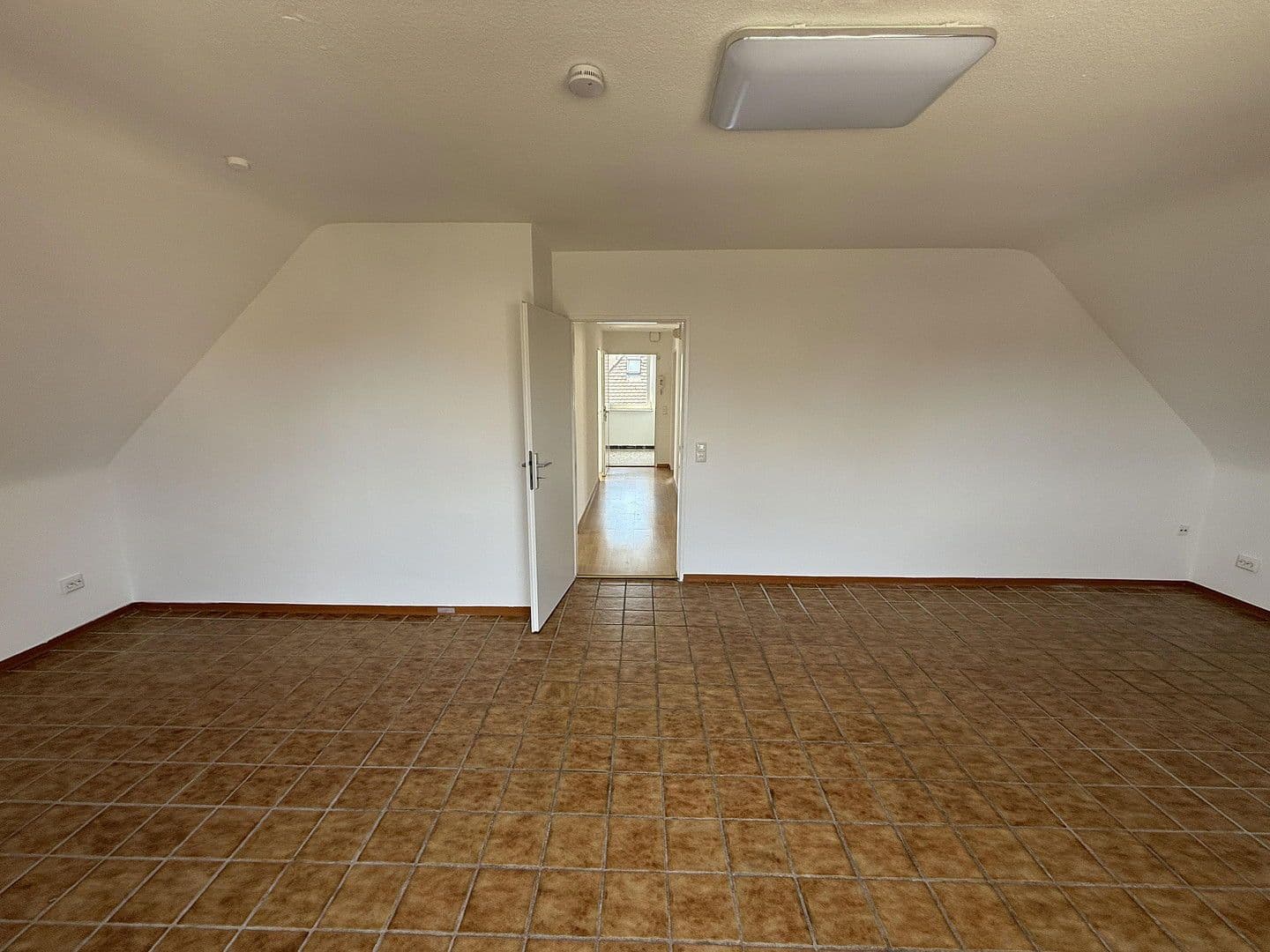 Pronájem bytu 3+1 75 m², Hanau, Hessen Pronájem bytu 3+1 75 m², Hanau, Hessen