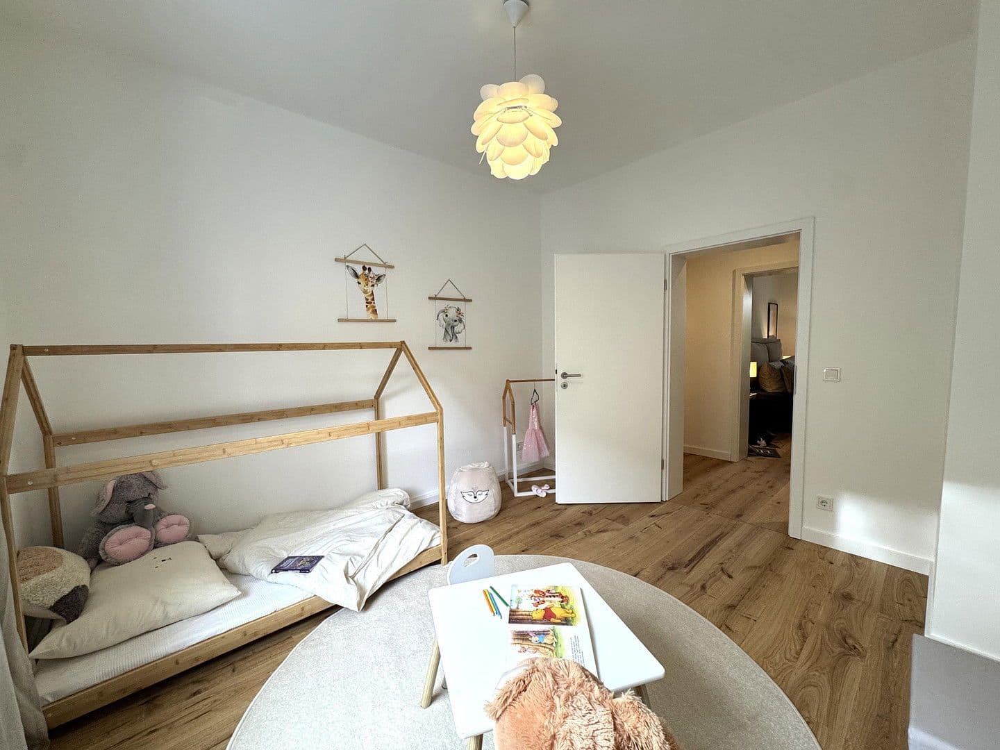 Prodej bytu 3+1 65 m², Köln, Severní Porýní-Vestfálsko Prodej bytu 3+1 65 m², Köln, Severní Porýní-Vestfálsko