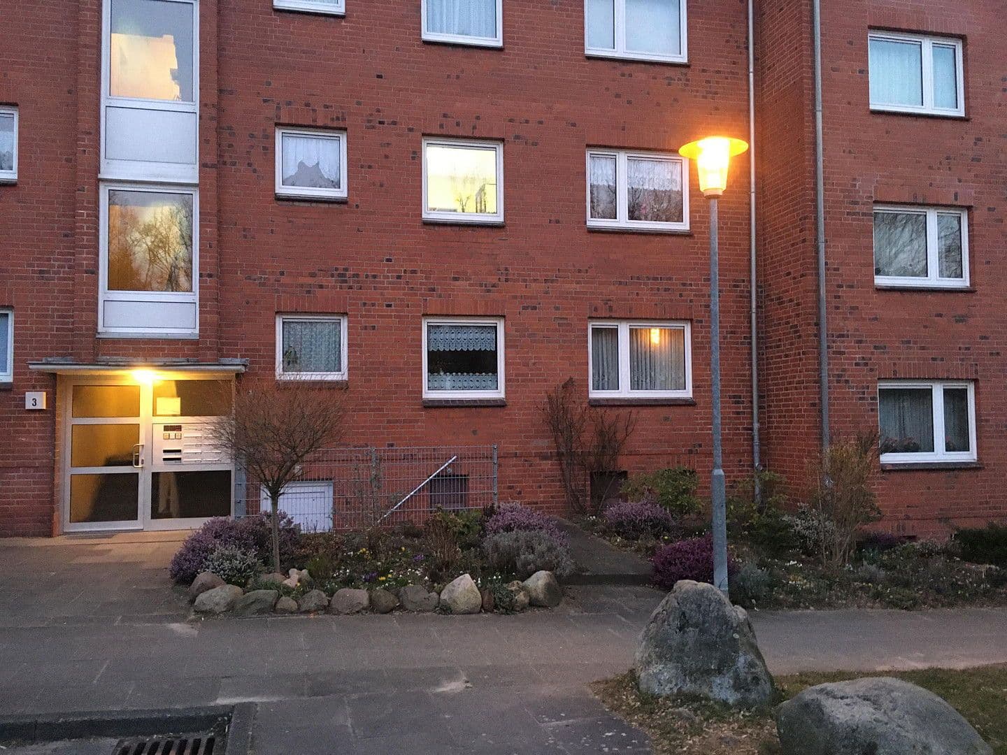 Pronájem bytu 1+1 38 m², Hohenfelder Stieg 5, Geesthacht, Šlesvicko-Holštýnsko Pronájem bytu 1+1 38 m², Hohenfelder Stieg 5, Geesthacht, Šlesvicko-Holštýnsko