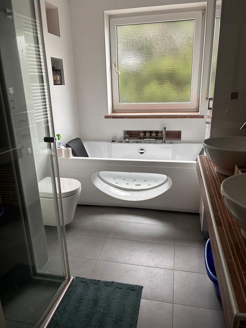 Pronájem bytu 3+1 75 m², München, Bavorsko Pronájem bytu 3+1 75 m², München, Bavorsko