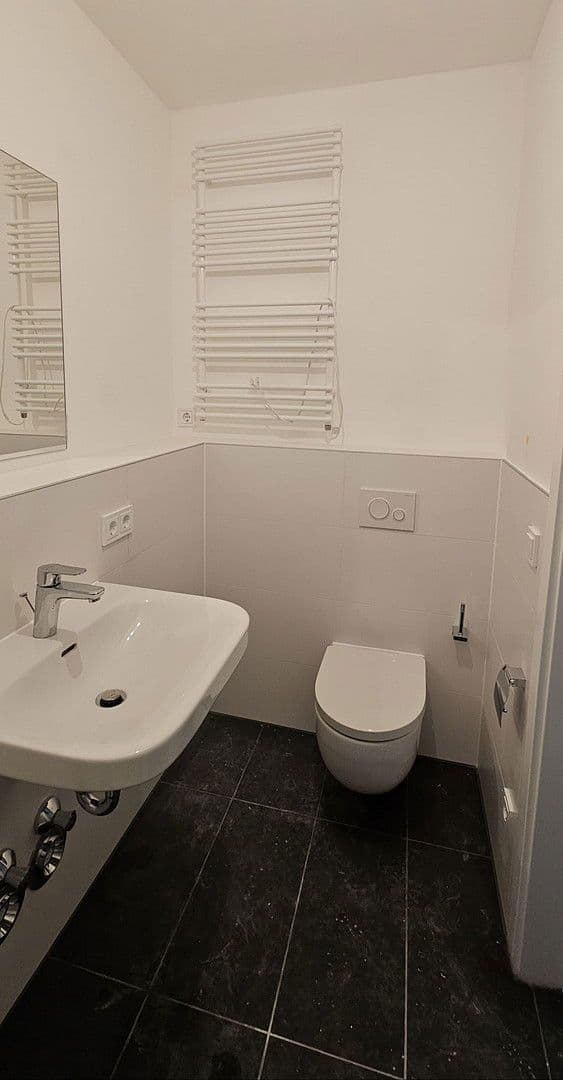 Pronájem bytu 1+1 42 m², Tunnelstraße 94, Augsburg, Bavorsko Pronájem bytu 1+1 42 m², Tunnelstraße 94, Augsburg, Bavorsko