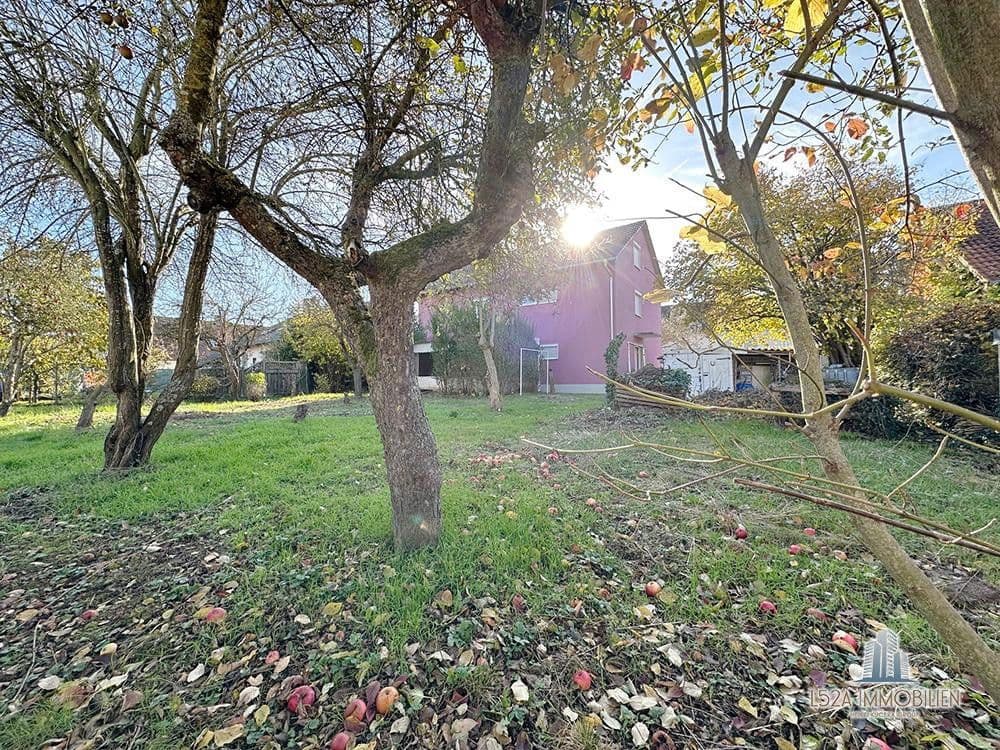 Prodej domu 185 m², pozemek 841 m², Kolpingstraße 3, Külsheim, Bádensko-Württembersko Prodej domu 185 m², pozemek 841 m², Kolpingstraße 3, Külsheim, Bádensko-Württembersko