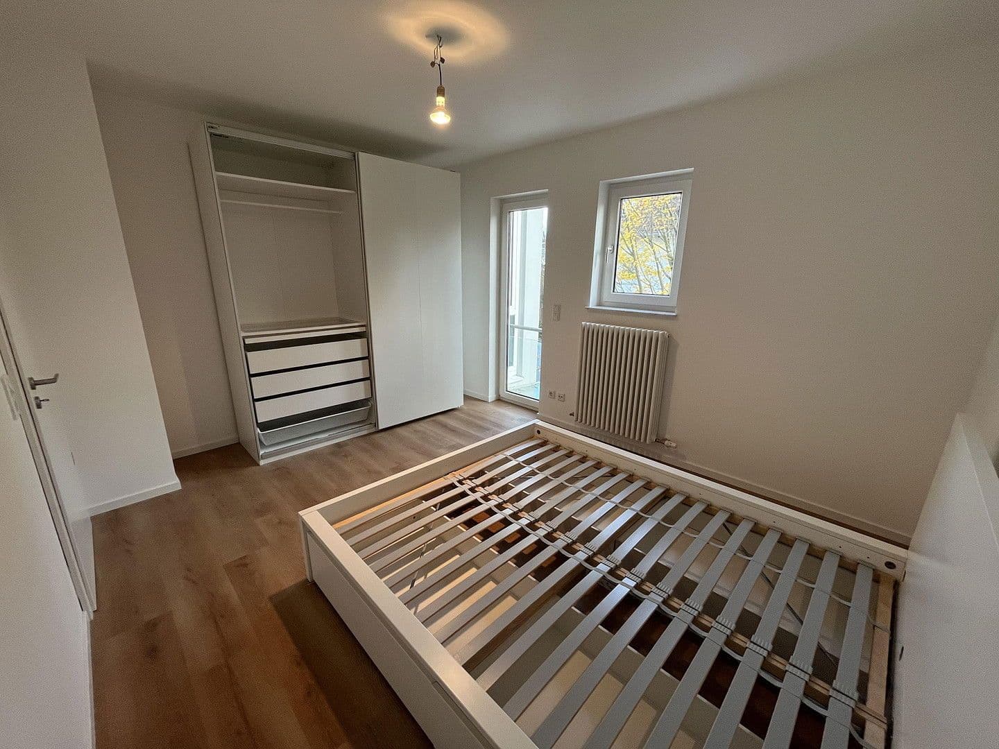 Pronájem bytu 2+1 65 m², Schongauerstraße 3, Wiesbaden, Hessen Pronájem bytu 2+1 65 m², Schongauerstraße 3, Wiesbaden, Hessen