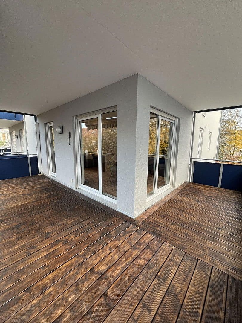 Pronájem bytu 2+1 65 m², Schongauerstraße 3, Wiesbaden, Hessen Pronájem bytu 2+1 65 m², Schongauerstraße 3, Wiesbaden, Hessen