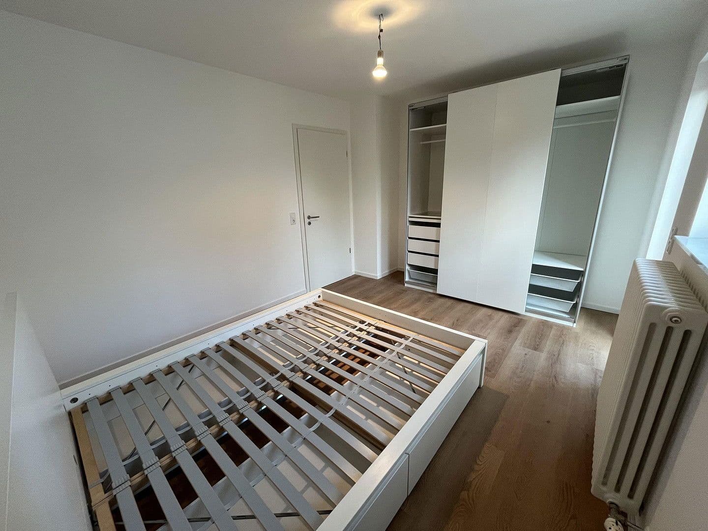 Pronájem bytu 2+1 65 m², Schongauerstraße 3, Wiesbaden, Hessen Pronájem bytu 2+1 65 m², Schongauerstraße 3, Wiesbaden, Hessen
