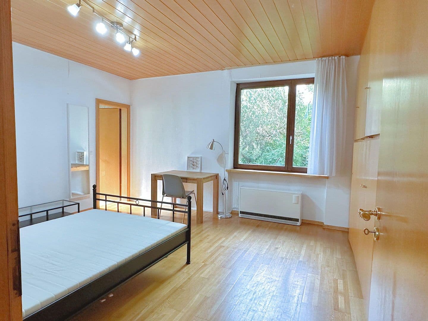 Pronájem bytu 3+1 88 m², Hebbelstraße 1, Stuttgart, Bádensko-Württembersko Pronájem bytu 3+1 88 m², Hebbelstraße 1, Stuttgart, Bádensko-Württembersko