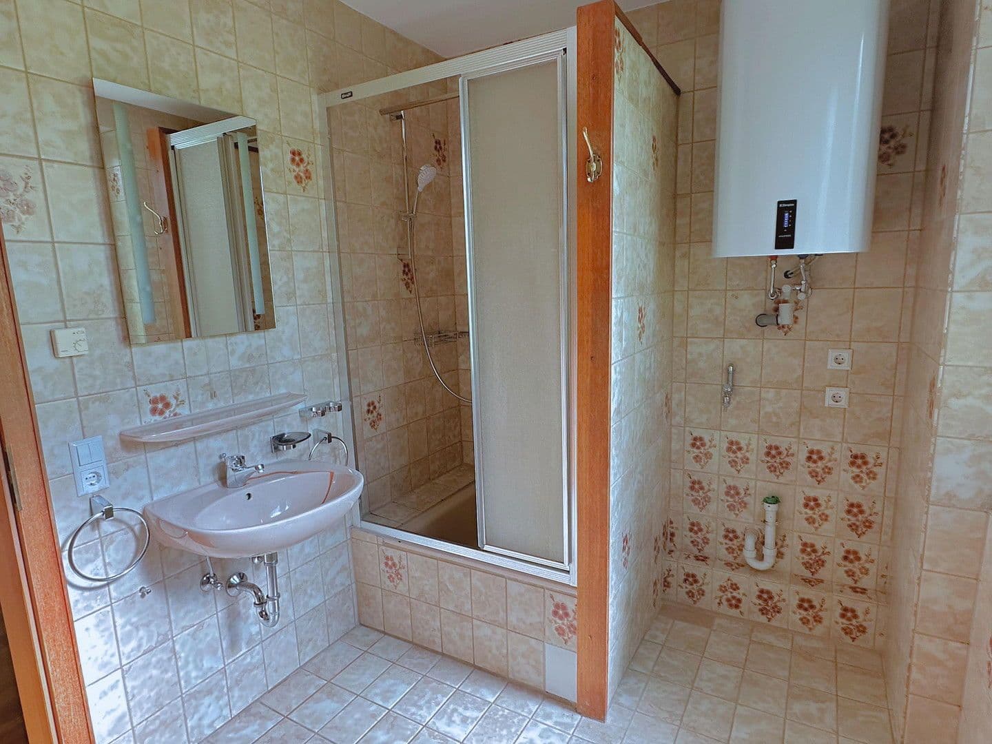 Pronájem bytu 3+1 88 m², Hebbelstraße 1, Stuttgart, Bádensko-Württembersko Pronájem bytu 3+1 88 m², Hebbelstraße 1, Stuttgart, Bádensko-Württembersko