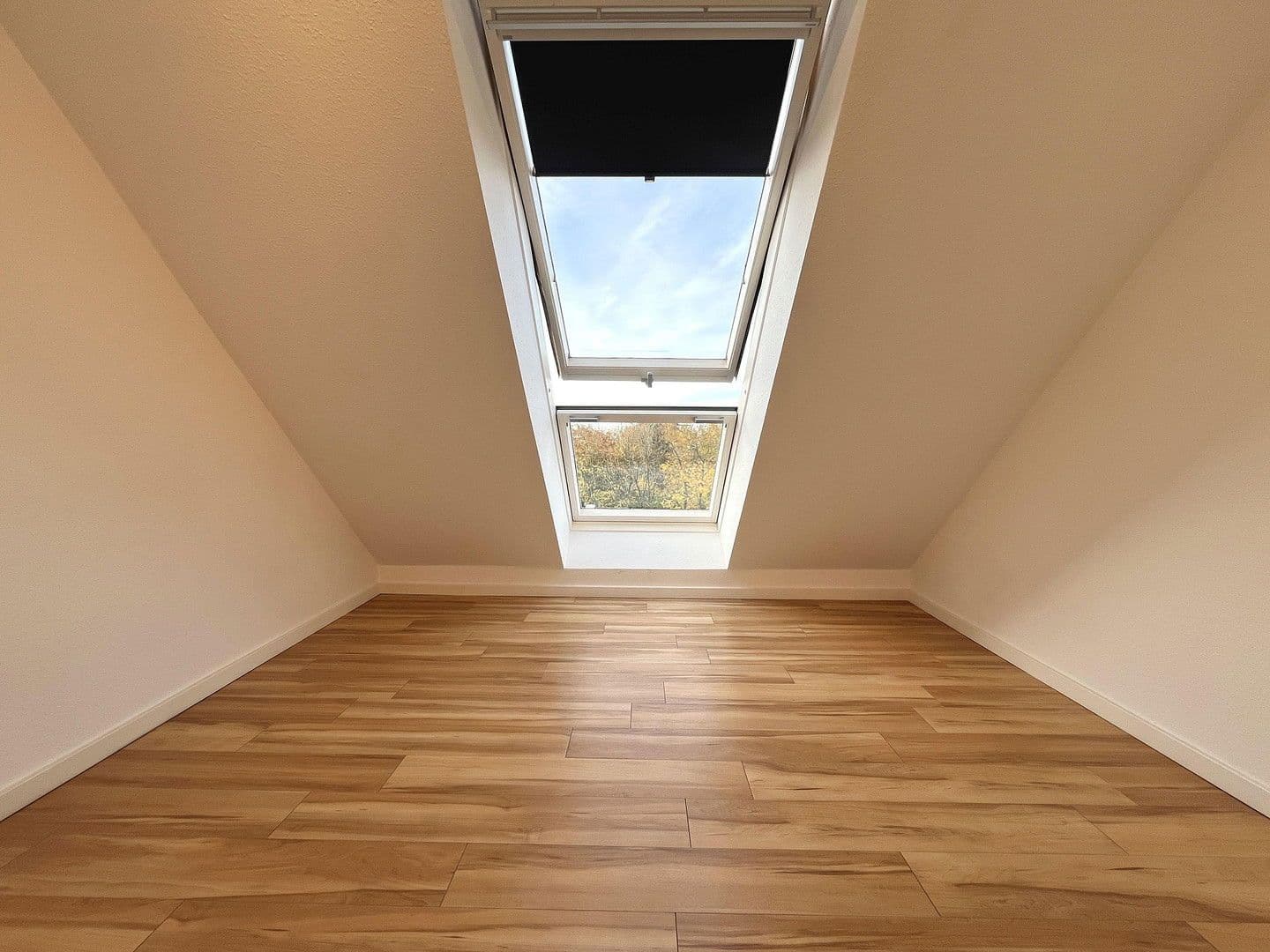 Prodej bytu 3+1 77 m², Bonn, Severní Porýní-Vestfálsko Prodej bytu 3+1 77 m², Bonn, Severní Porýní-Vestfálsko