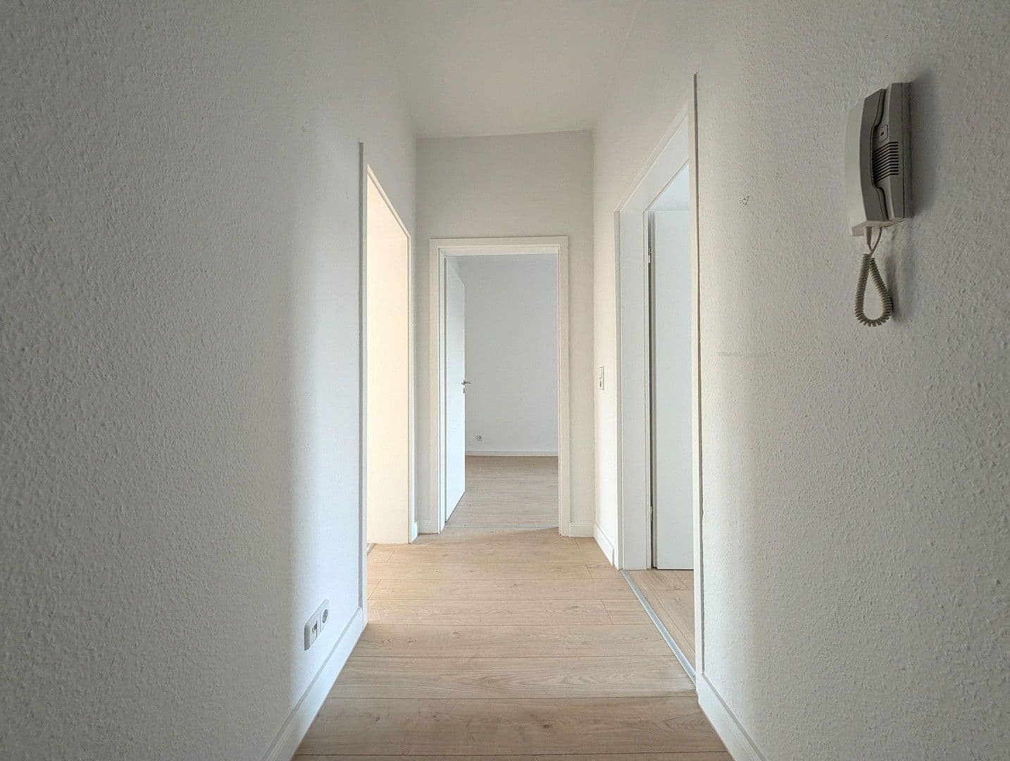 Pronájem bytu 2+1 52 m², Eberswalde, Braniborsko Pronájem bytu 2+1 52 m², Eberswalde, Braniborsko